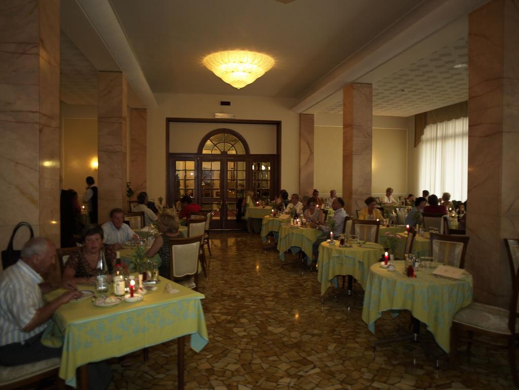 Hotel Excelsior Terme Abano Terme Exterior foto